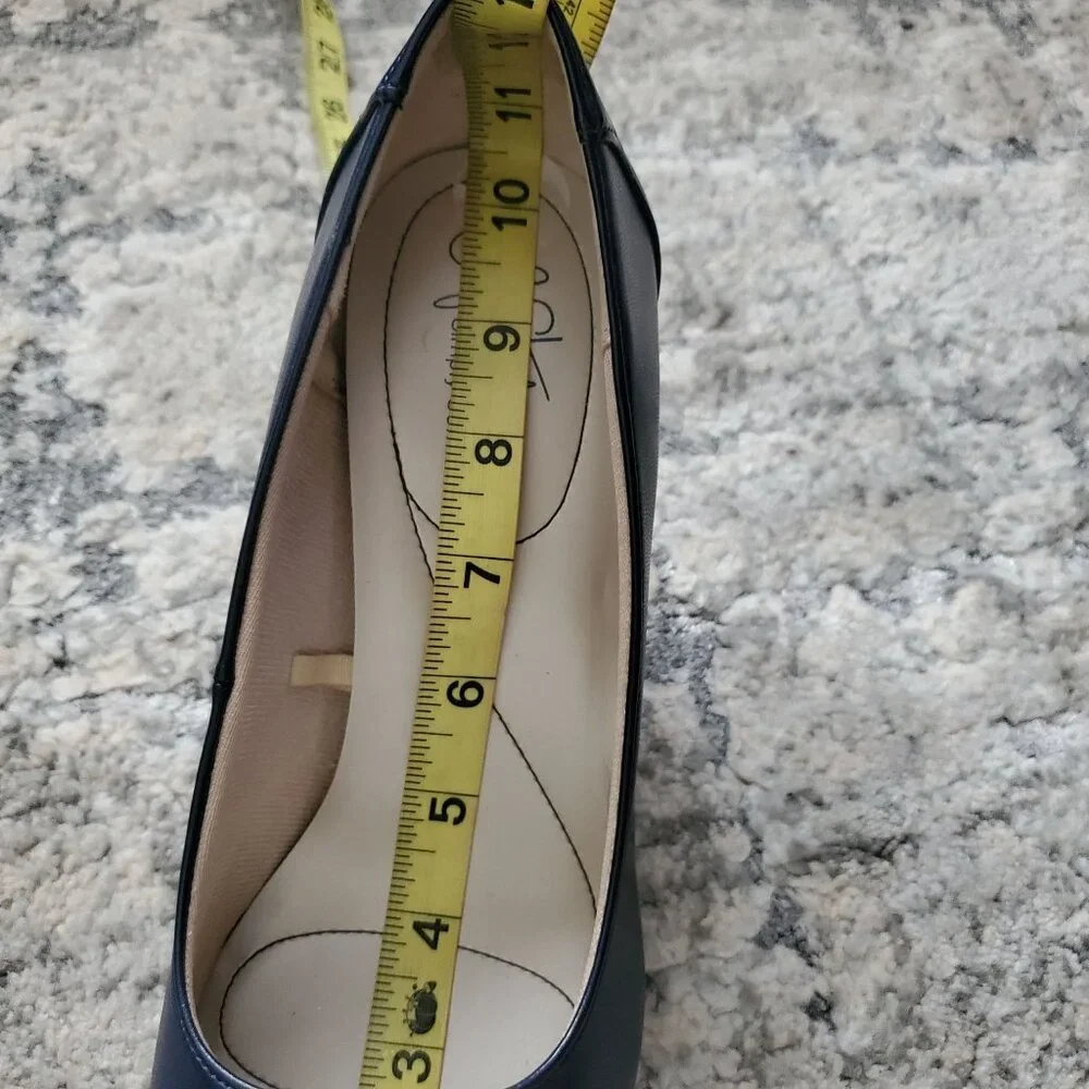 Life Stride Women's Simply Comfort  CAJUN Cap Toe Pumps Navy Blue Size 10M